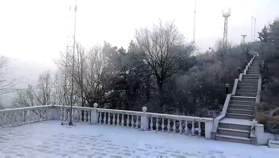 北京佛爷顶飘雪，冬日里的梦幻仙境