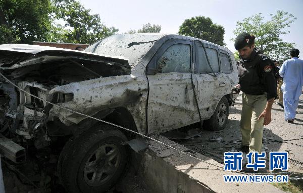 巴基斯坦车辆遭路边炸弹袭击致十死，深度探究事件背后