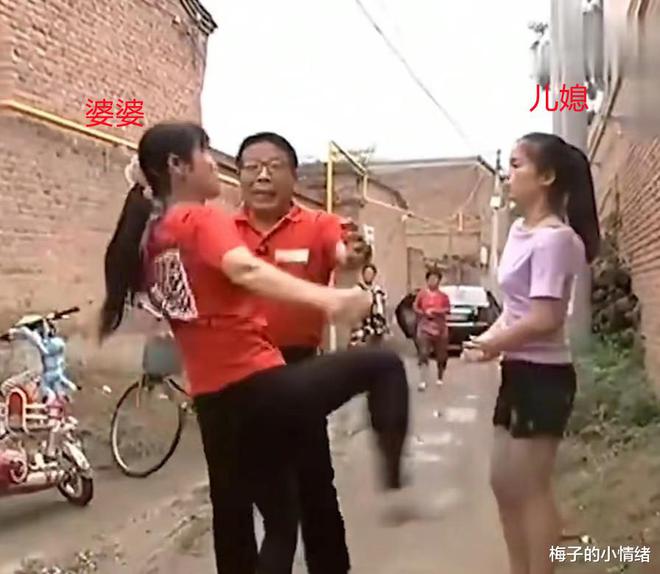 震撼！离婚跟拍背后的故事，花180元值吗？深度解读澳门现象。