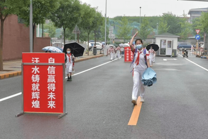 学生呼吁取消三千公里长跑，背后的声音与挑战！